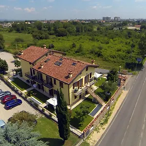 2* شقة فندقية Residenza La Ricciolina